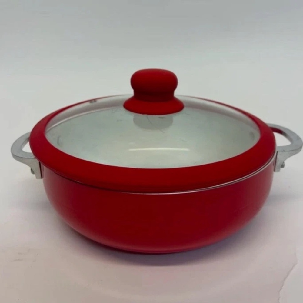 Pots & pans / kitchen / cooking / non stick pan